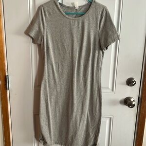 Gray L old navy T shirt dress. Never worn